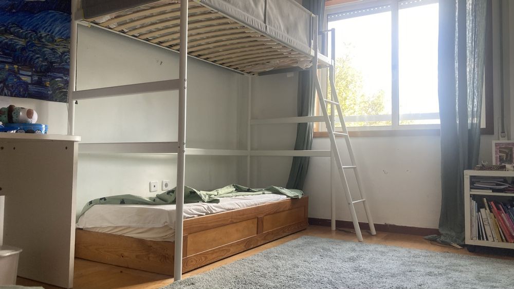Cama alta VITVAL ikea+cama gavetão e respetivos colchões