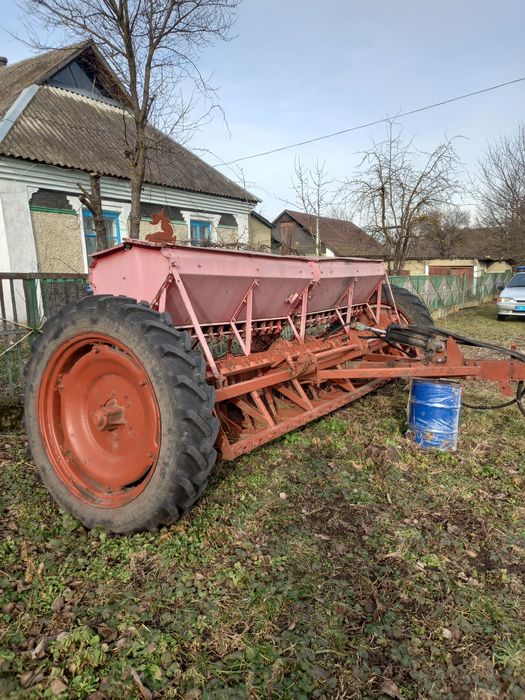 Трактор мтз 82 в хорошому стані