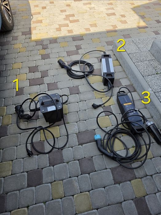 Зарядний пристрій Renault Zoe