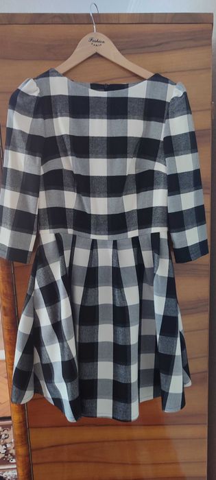 Плаття у клітинку