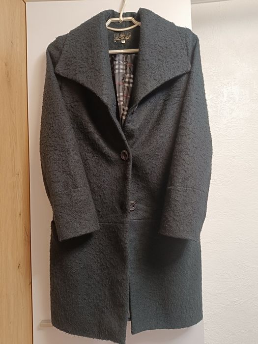 Продам пальто 600 шрн