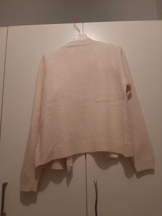 Sweter biały rozpinany