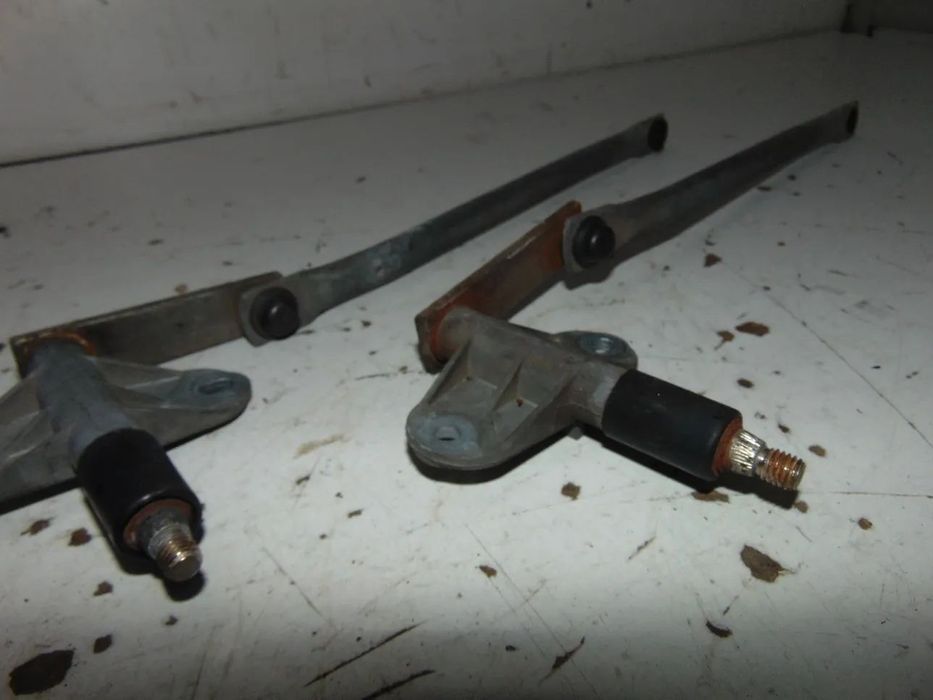 Peugeot 205 motor limpa vidros " usado em bom estado