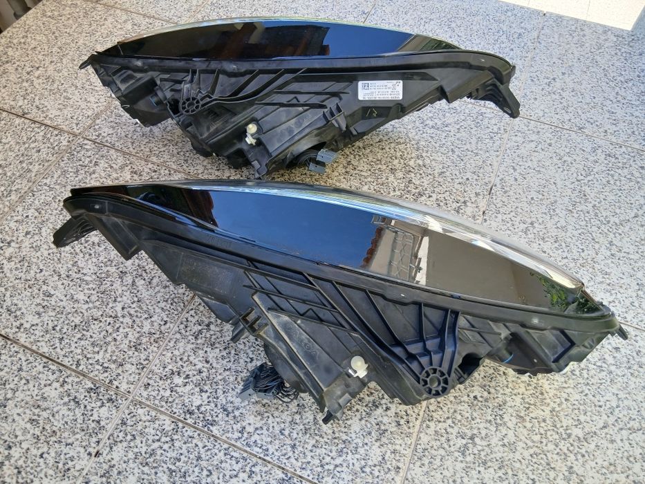 Farol full led Volvo V60 S60 2020