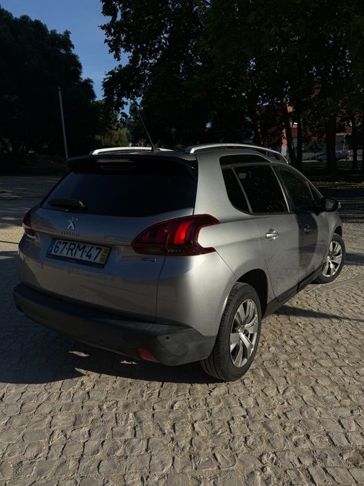 Peugeot 2008 — fotografia 2