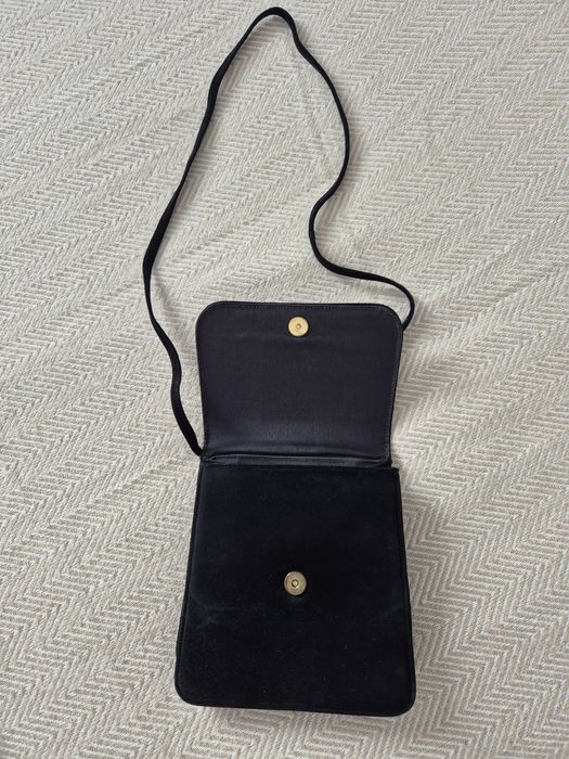 Mała torebka czarna zamsz.