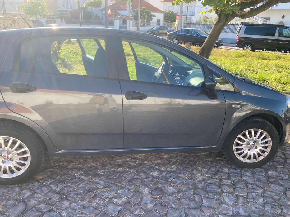 Fiat Punto 2015 - Impecável