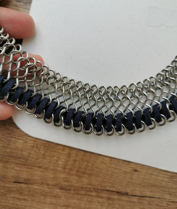 Nowy naszyjnik Stradivarius srebro granat zamsz