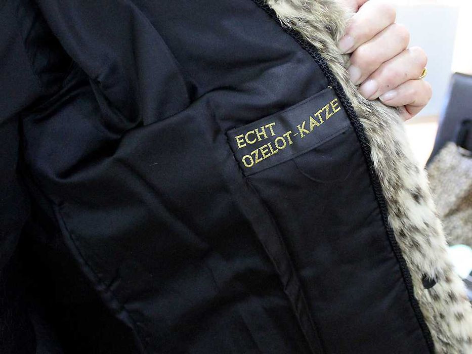 Casaco em pele genuína de gato selvagem