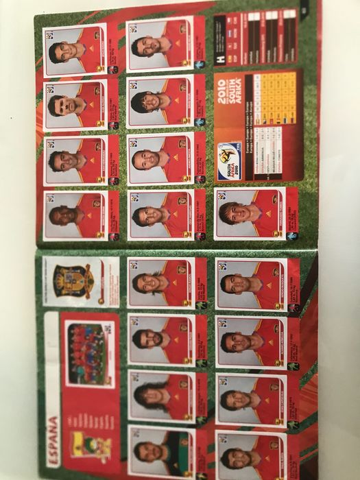 Cadernetas completas 2010 e 2014 PANINI