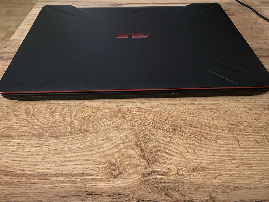 ASUS TUF FX504GE – i5 / GTX 1050 Ti / 32 GB RAM DDR 4 / SSD 1.25TB