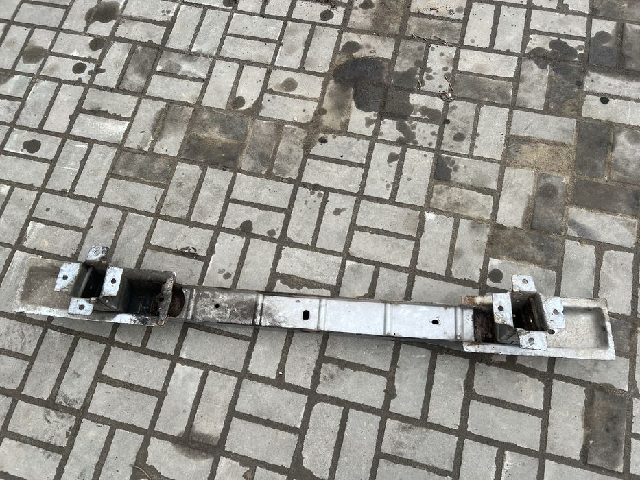 Belka pod zderzak przod trafic vivaro primastar 01-14