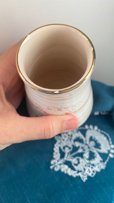 Wazon delikatny, subtelny ale stabilny