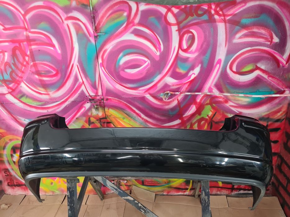 Drzwi przod prawe zderzak tyl lampy Toyota Avensis t25 209 czarna