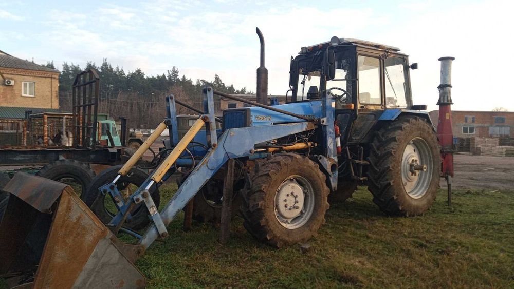 трактор колісний МТЗ 1221