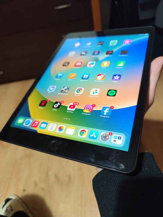 Apple iPad 9ª Geração 64GB Wi-Fi Cinza Espacial