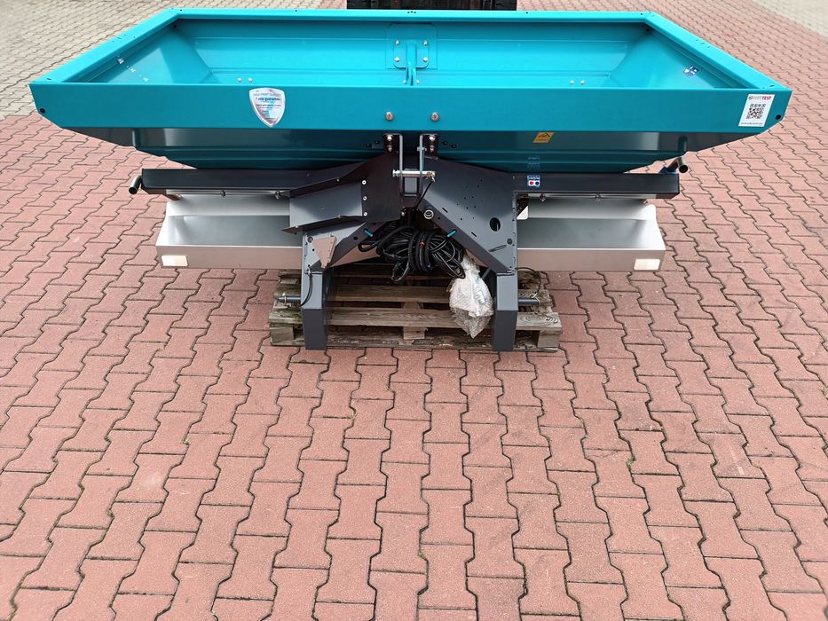 Rozsiewacz nawozów Sulky DX20+ Poj. 900L