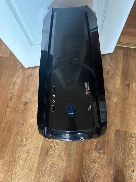 Двопроцесорна робоча станція для 3D-графіки