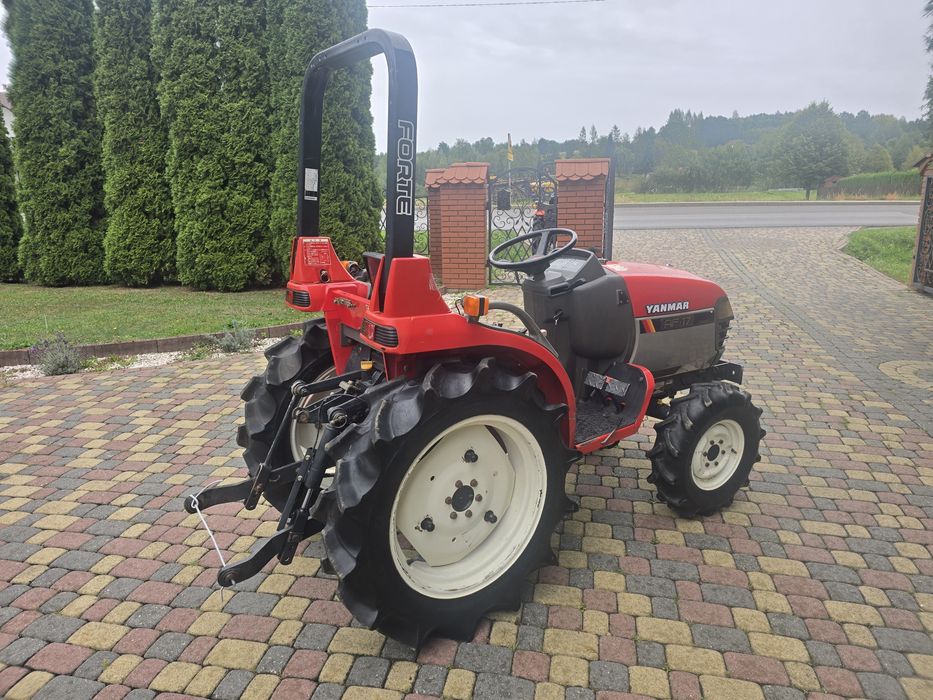 Traktorek, ciągnik YANMAR A F 17 17km  4x4 z Japonii