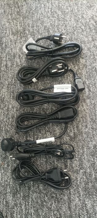 Sprzedam kable zasilające do komputera i kable TZW. Ósemka.
