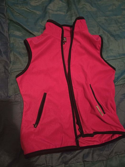 Roupa usada bom estado