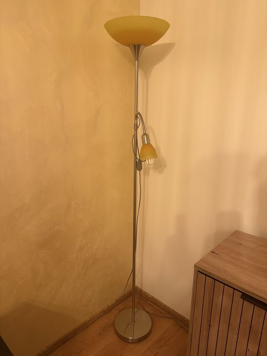 Lampa stojąca pokojowa do salonu do sypialni