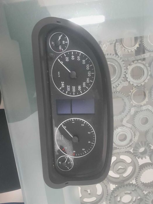 Mercedes A klasa W169 1.5  1.7 - licznik