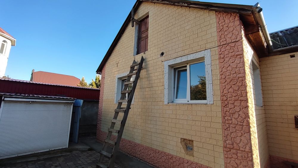 Продам компактний будинок