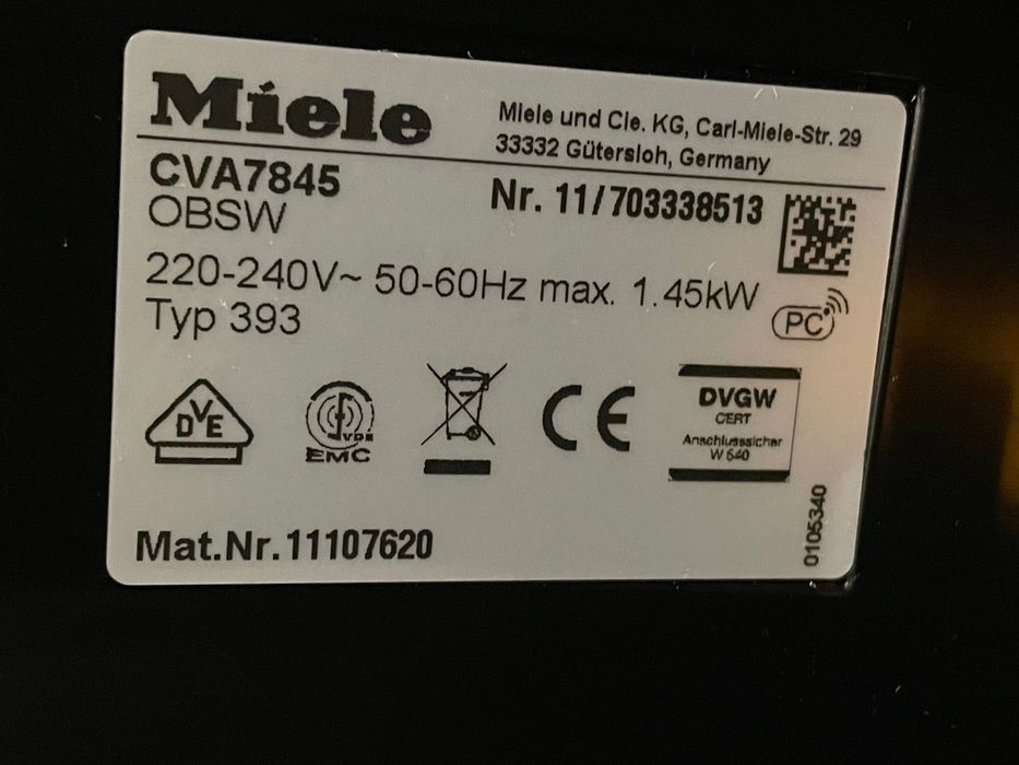 Automatyczny ekspres do kawy do zabudowy MIELE CVA 7845 czarny