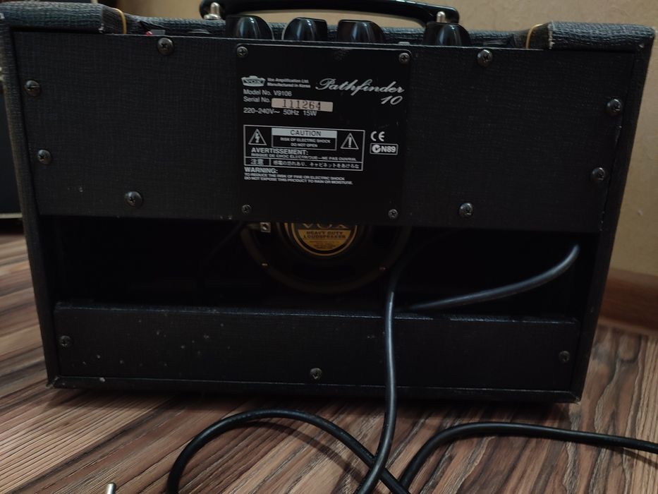 Комбопідсилювач VOX PATHFINDER 10