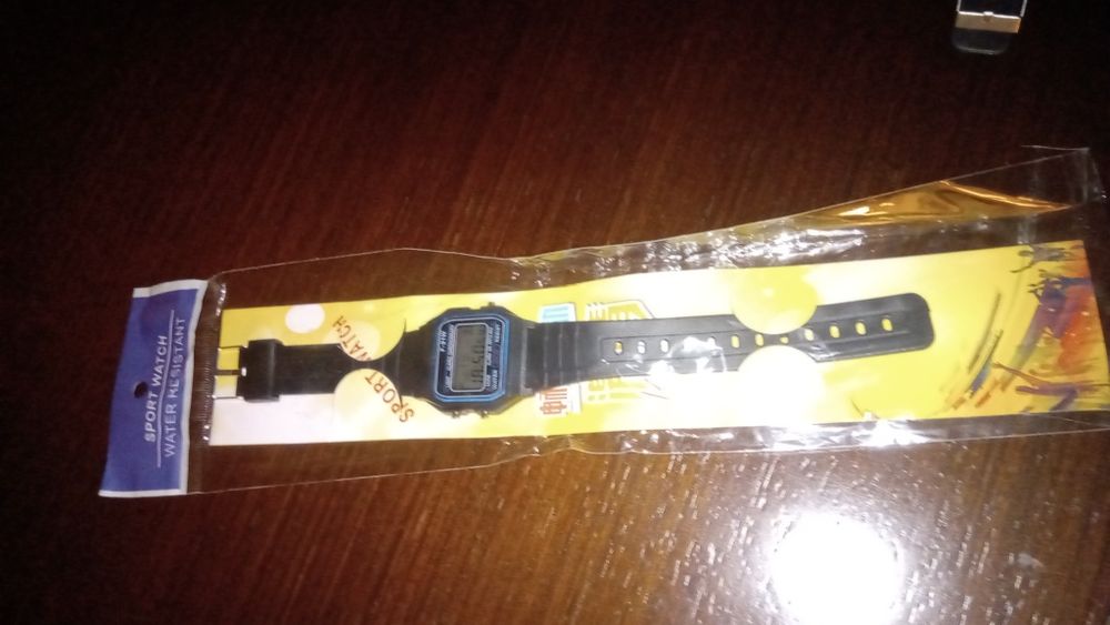 Relógio de pulso digital NOVO