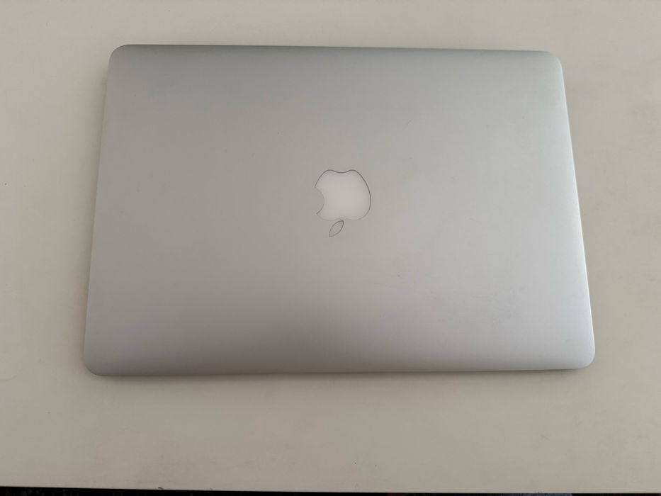 MacBook Air 13", 2017, Like New64283843815555122