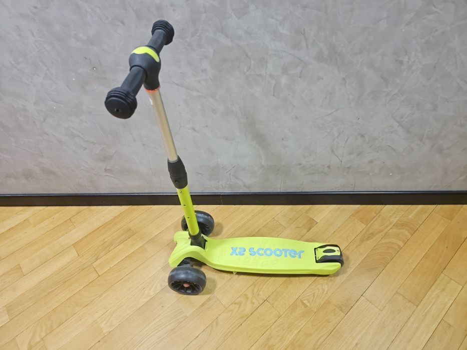 продам самокат трёхколёсный x scooter в очень хорошем состоянии