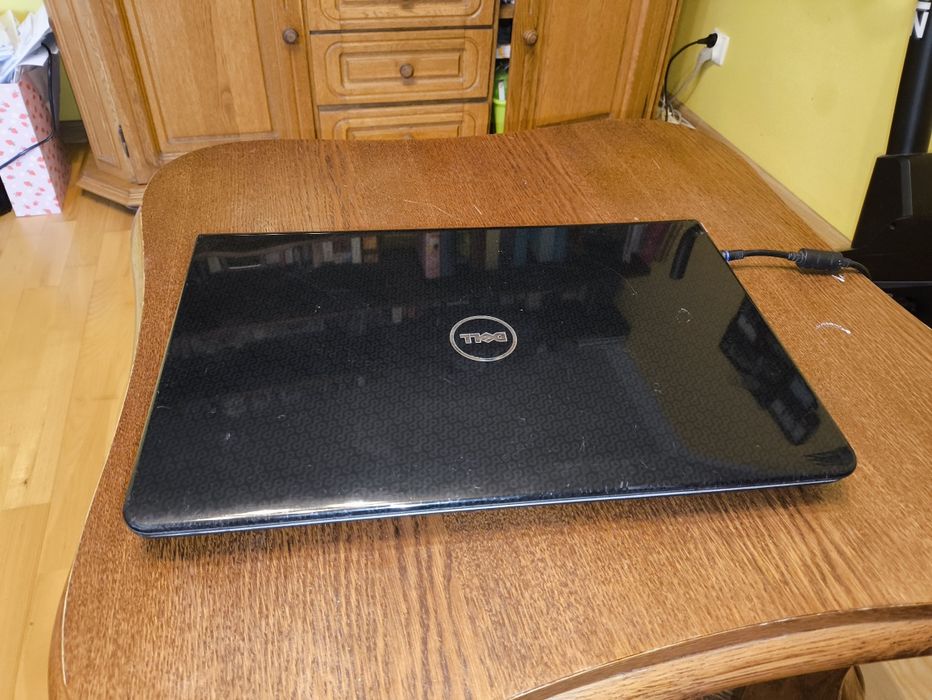 Laptop  Dell studio 1745 17 cali