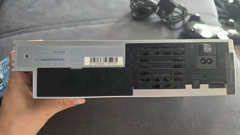 Konsola PlayStation 2 Fat PS2 Satin silver SCPH-50003 pad gra karta pamięci Sony