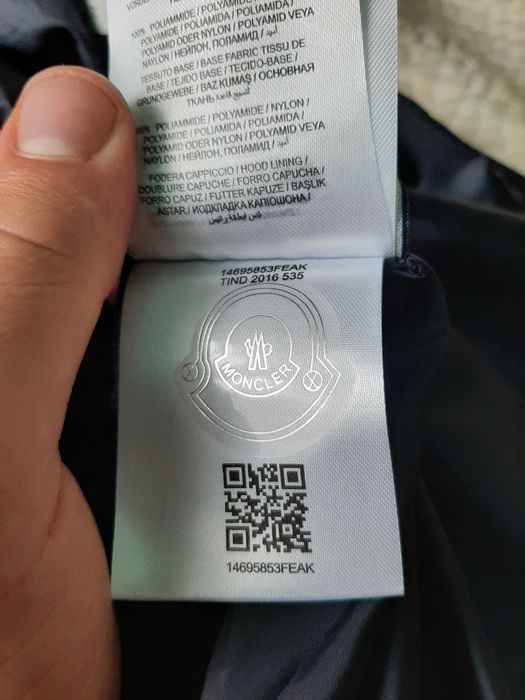 MONCLER куртка нова