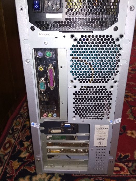 Системный блок на базе Intel Pentium 4 3.0GHz