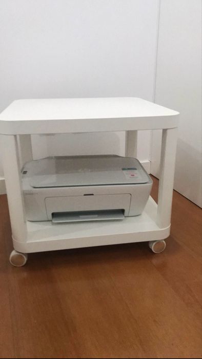 Impressora Hp com mesa Ikea