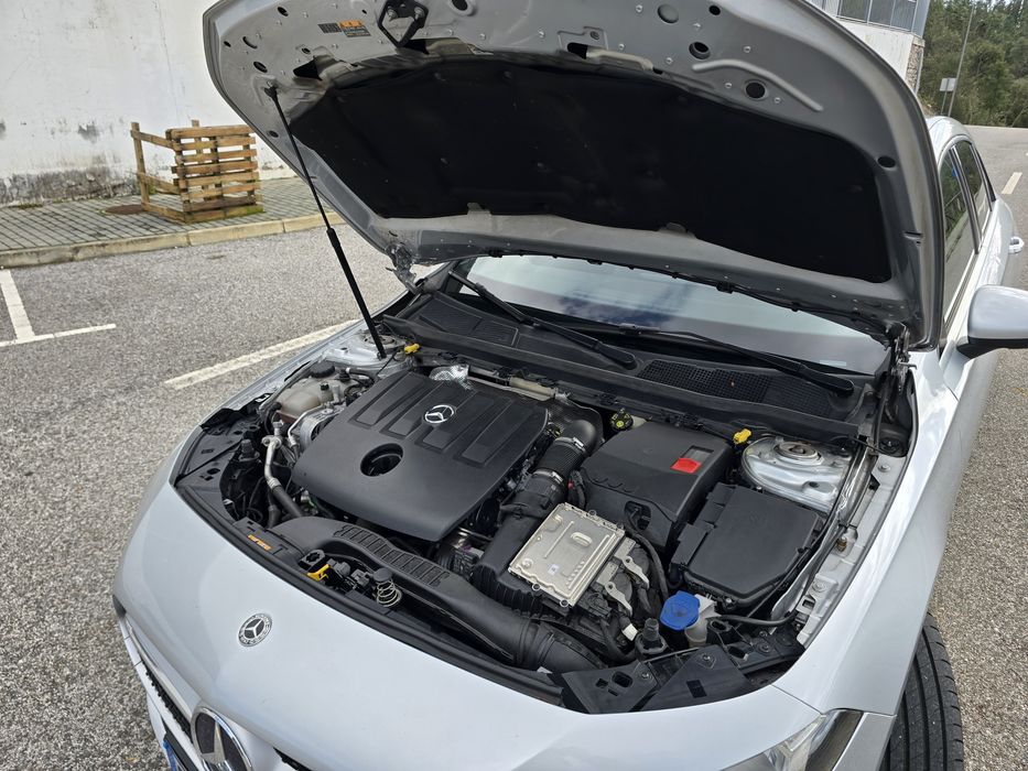 Mercedes-Benz A180 d Style Nacional 1 Dono Como Novo