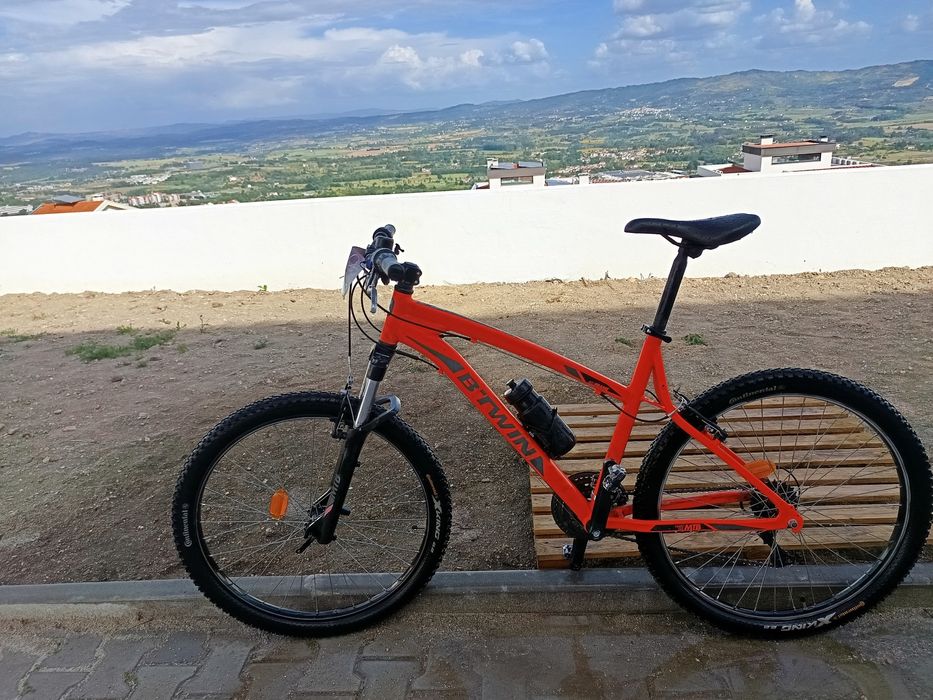 Bicicleta b-twin roda 26
