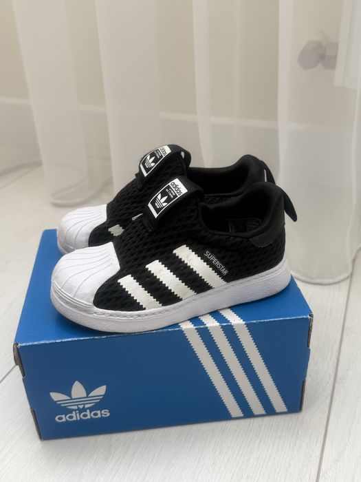 Дитячі кросівки Adidas superstar