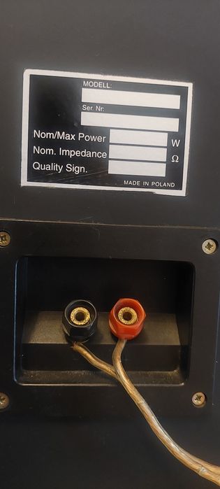 Kolumny głośnikowe EBT