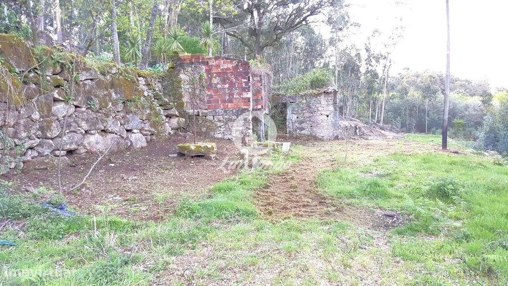 Moradia para restauro em Barcelos
