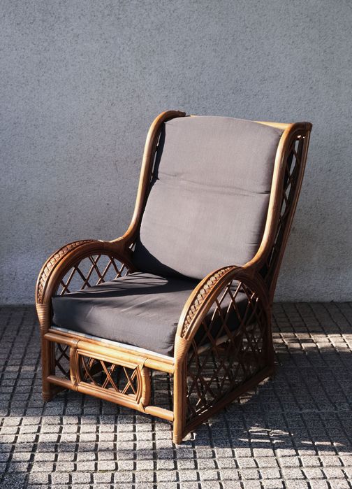 Conjunto de sofás em verga