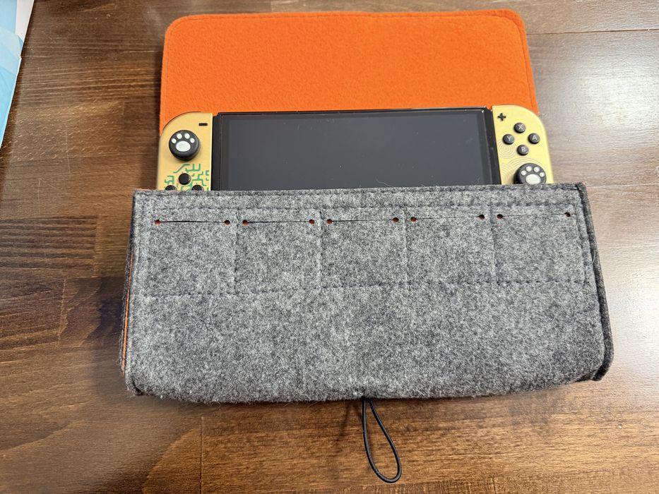 Чохол войлочний для першого Nintendo Switch обох реаізій або Oled