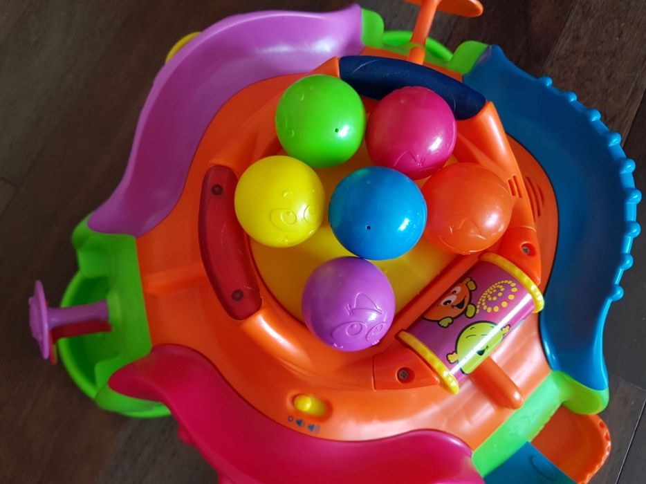 Vulcão de bolas Fisher Price