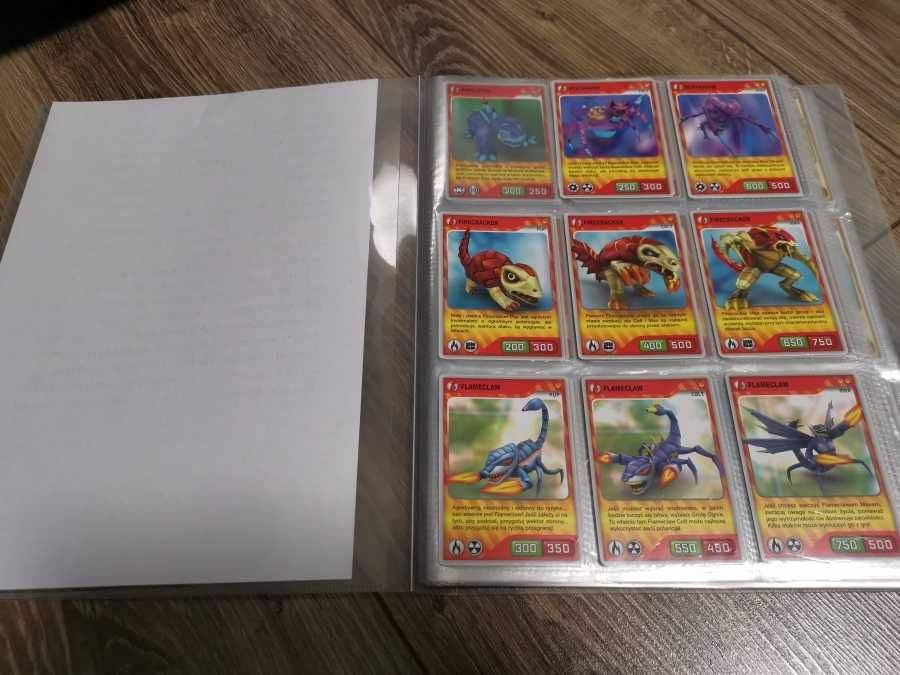 Invizimals 399 kart pierwszej serii + album - LISTA