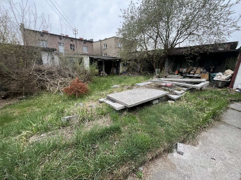 Płyty nagrobne, gruz i itp