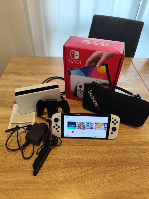 Nintendo Switch OLED desbloqueada