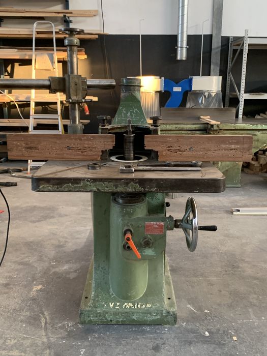 Tupia Vertical Mida TV3